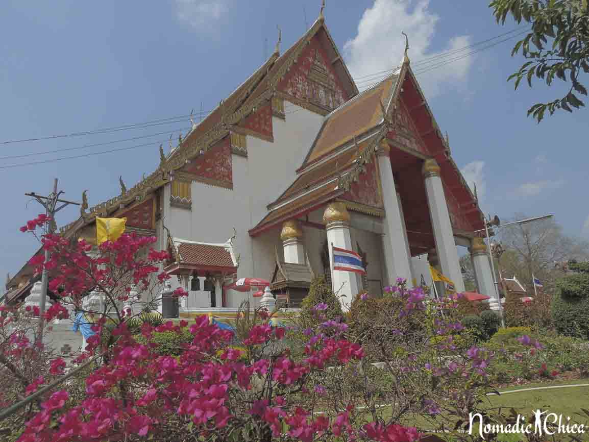 Viharn Phra Mongkol Bophit