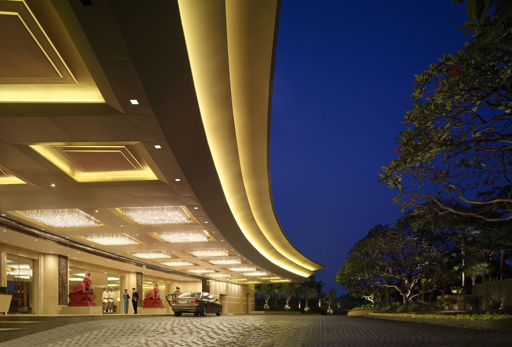 Hotel's main entrance