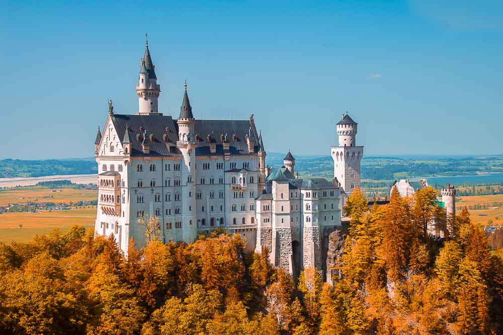 Neuschwanstein Castles and Palaces Germany www.nomadicchica.com 