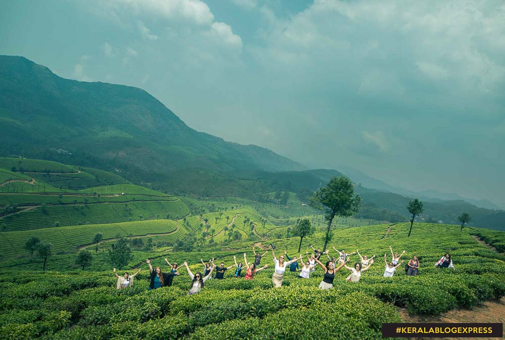 Munnar Tea plantation smiling worker KBE Kerala Blog Express the Trip of a Lifetime in India