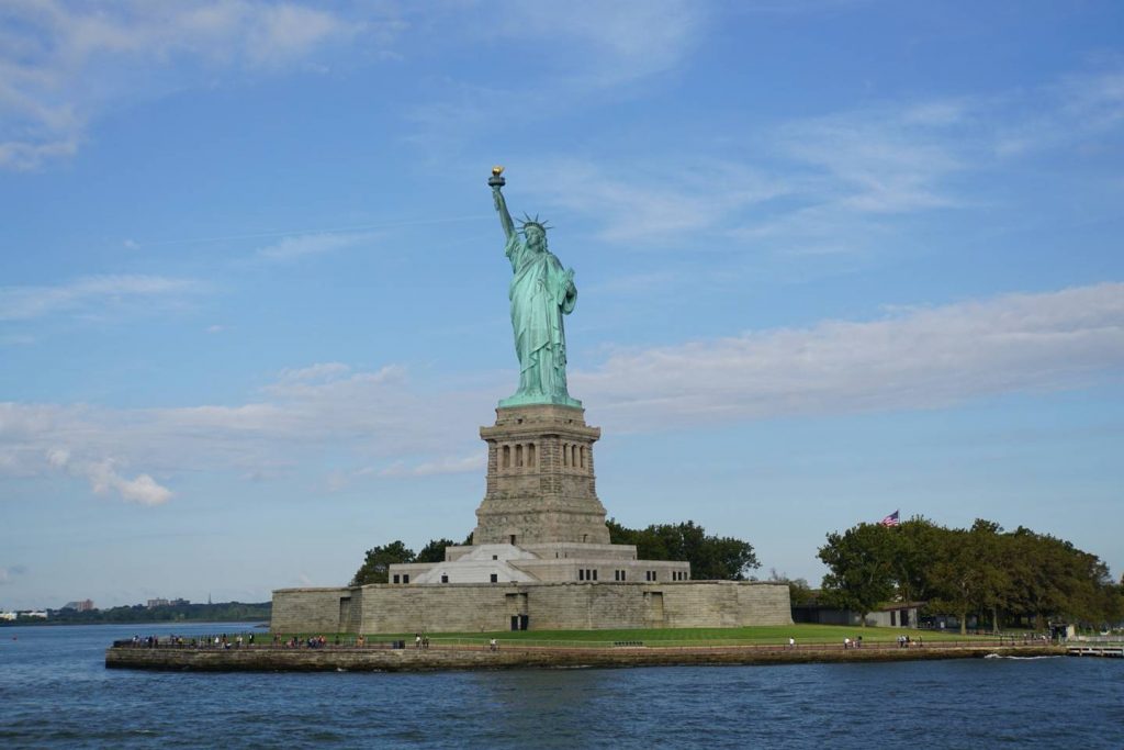 Three days in New York city must seen statue of liberty