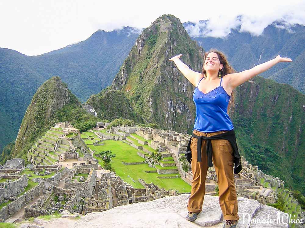 Mujer Cima de Machu Picchu Peru 